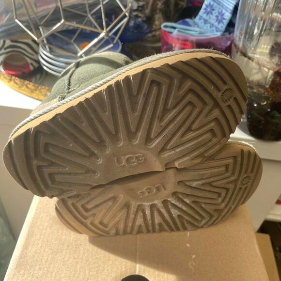 Ugg mini bailey button boots - Picture 3 of 7